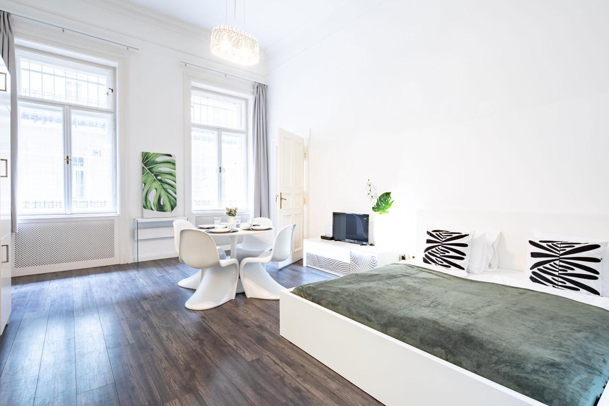 Extra - Large - Cozy Apartment *