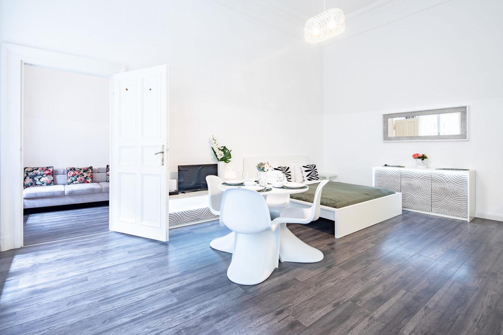 Extra - Large - Cozy Apartment Budapest