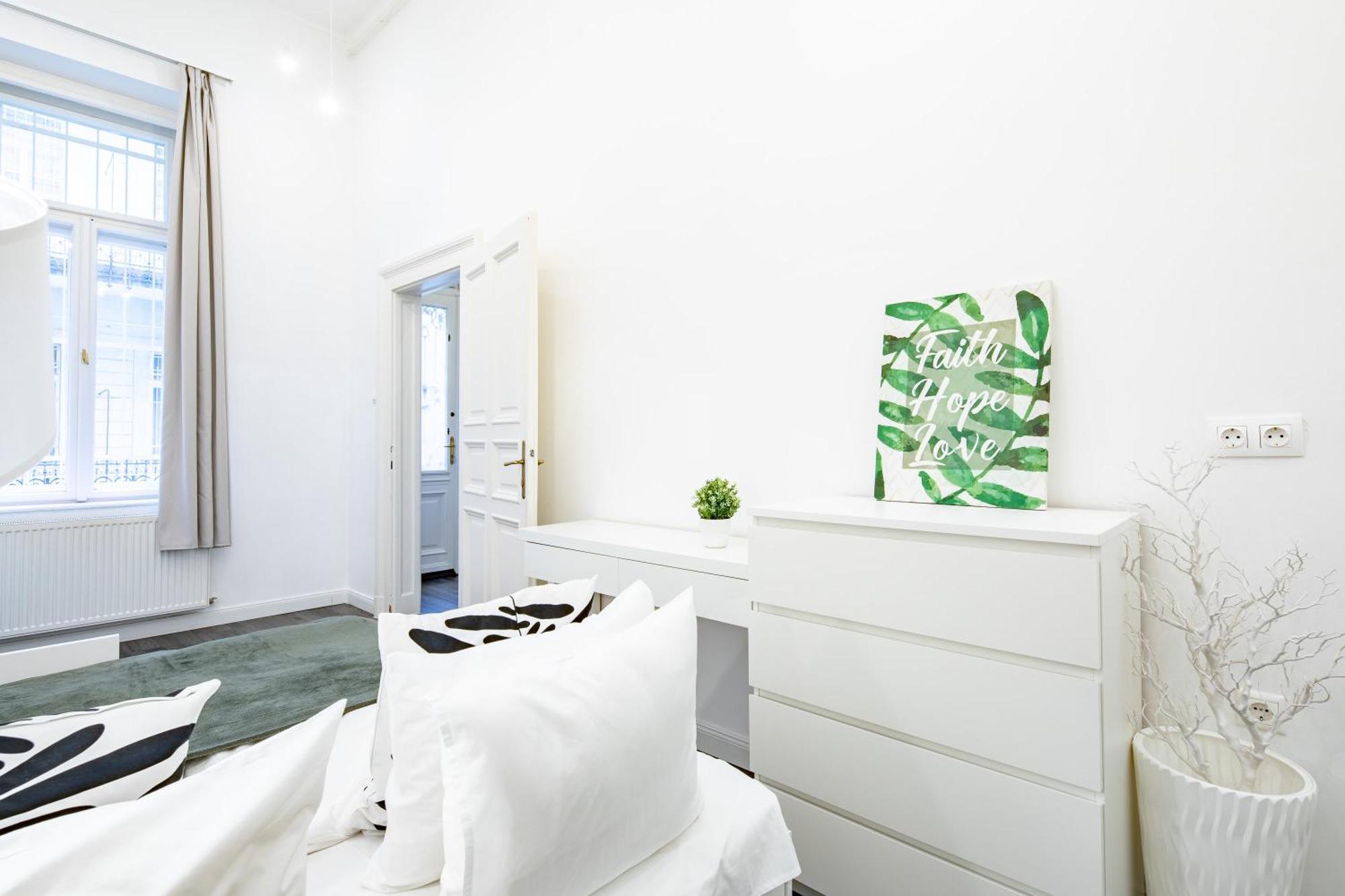 Extra - Large - Cozy Apartment *