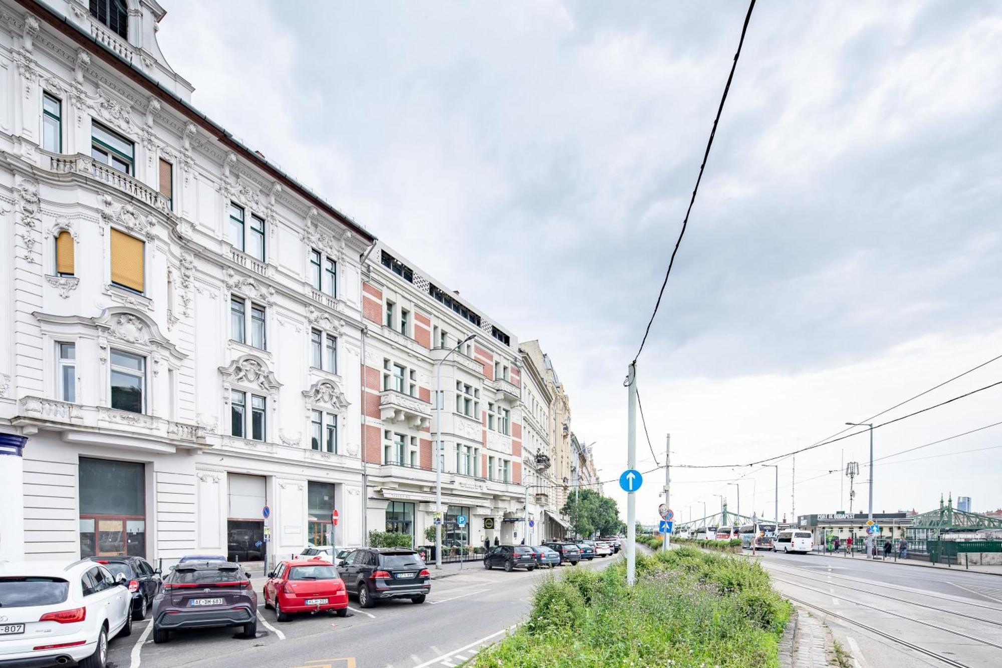 Extra - Large - Cozy Apartment Budapest